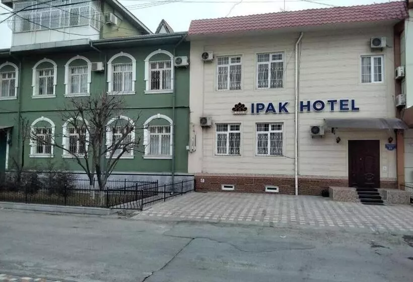 هتل Ipak
