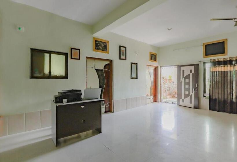 酒店 Spot On 77070 Jainsite Bhavan