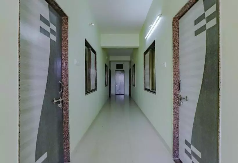 ホテル Spot On 77070 Jainsite Bhavan