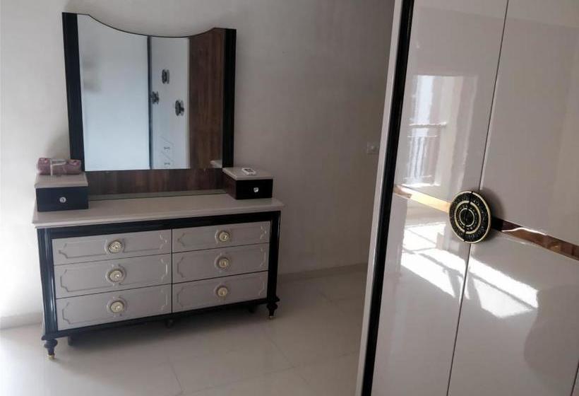 Pensão Airport Jagannath Guest House