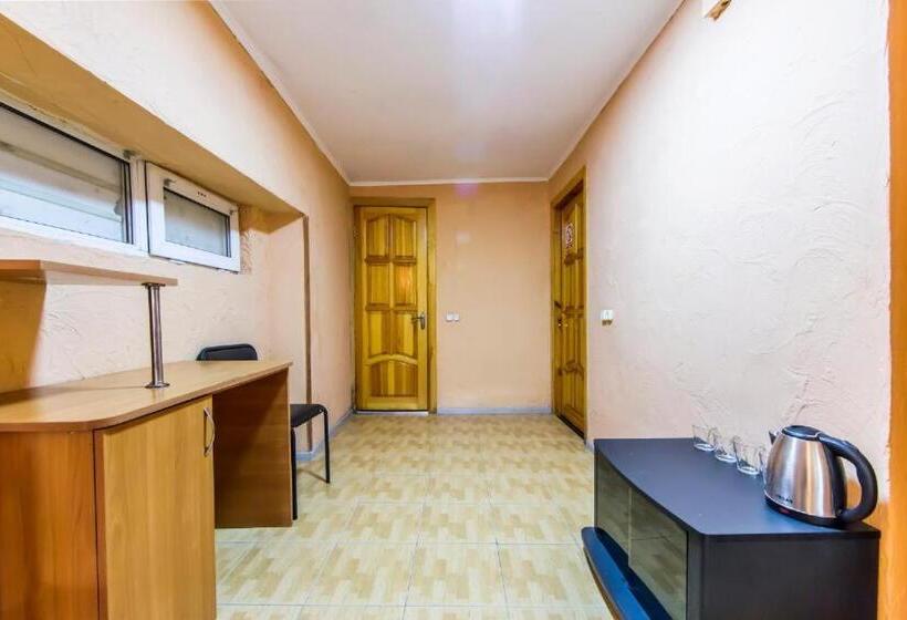 комфортный номер в уютном апарт отеле