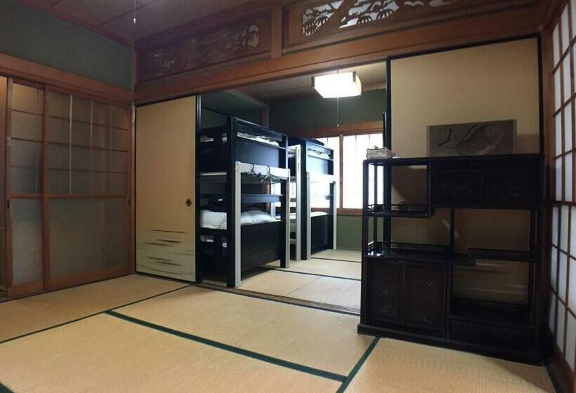 مبيت وإفطار 提灯ハウスchochin House