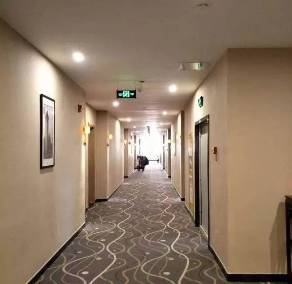 ホテル 7days Premium Yi'ning Shanghaicheng Branch