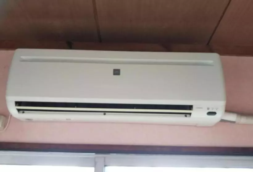 پانسیون ゲストハウスこねくと