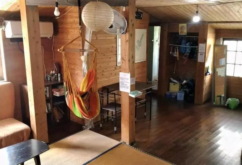 پانسیون ゲストハウスこねくと