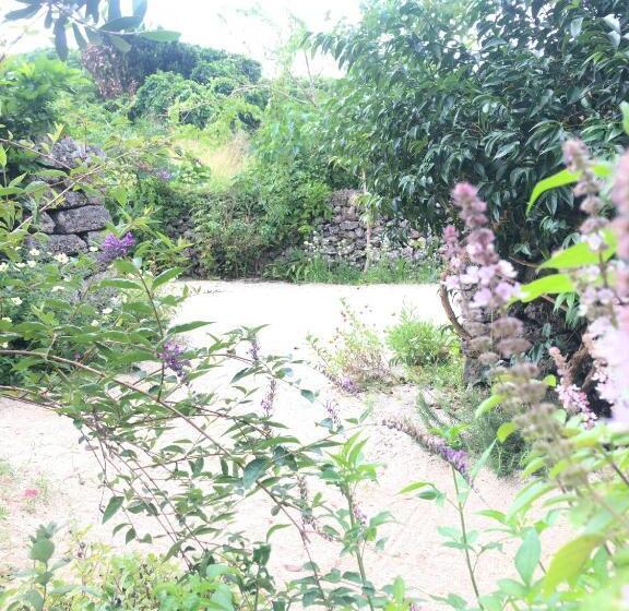 Пансион Travelers House おーさんてぃん青空舎