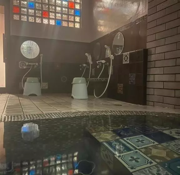 Historical Ryokan Senyukan