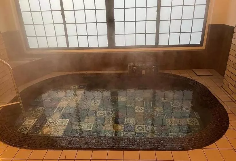 Historical Ryokan Senyukan