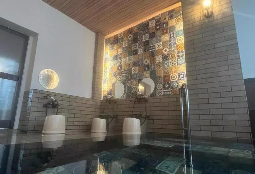 Historical Ryokan Senyukan