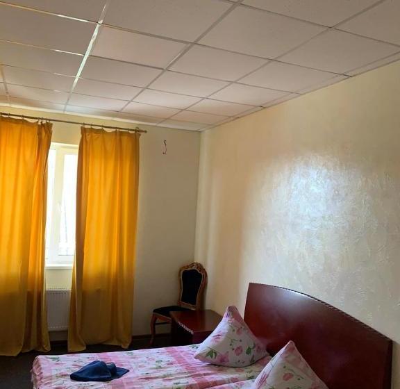 Hotelli Kiev Lomakin