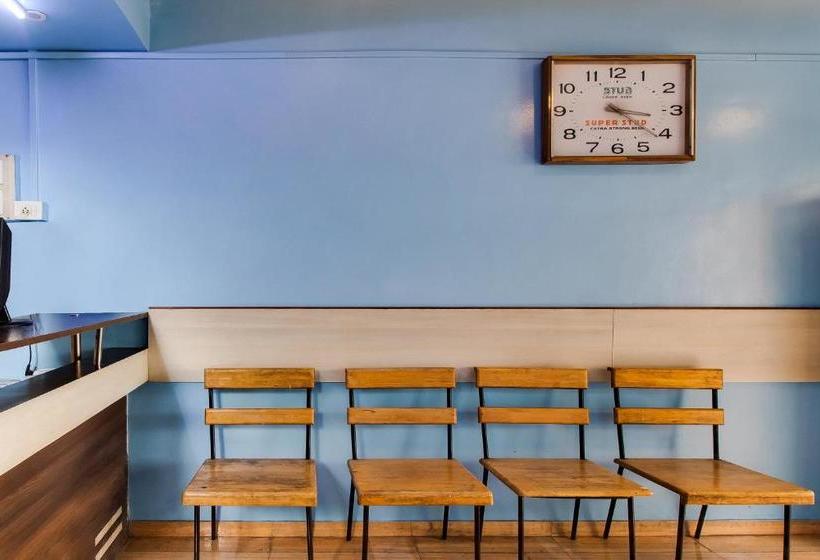 בית מלון כפרי Oyo 40788 Shree Sidhi Lodging