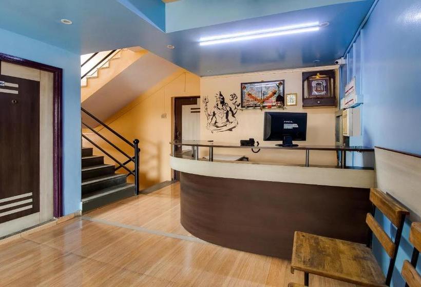 בית מלון כפרי Oyo 40788 Shree Sidhi Lodging