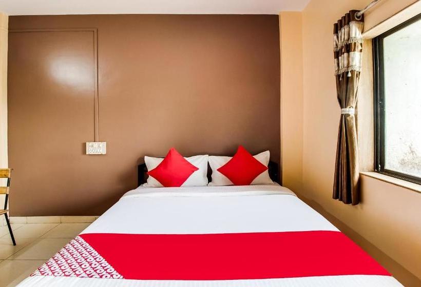 בית מלון כפרי Oyo 40788 Shree Sidhi Lodging