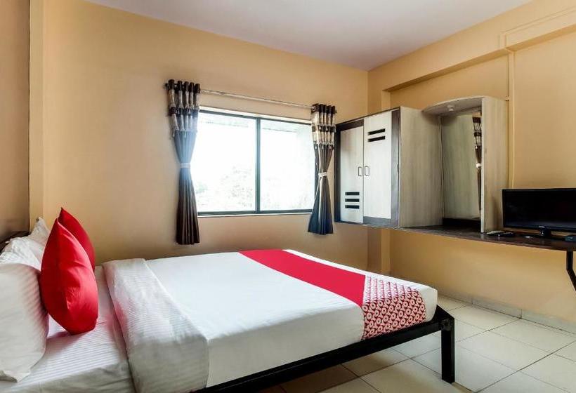 בית מלון כפרי Oyo 40788 Shree Sidhi Lodging