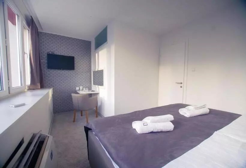 هتل Slavija Banja Luka