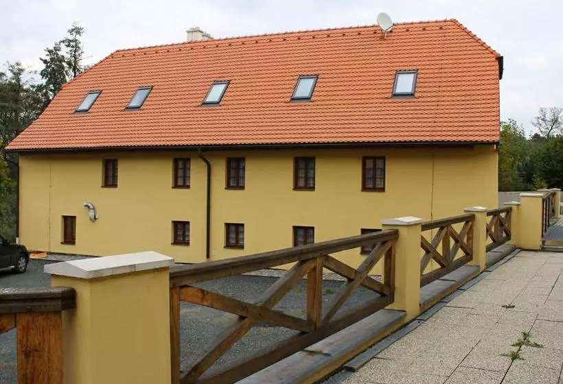 Majatalo žabonosy Mlýn