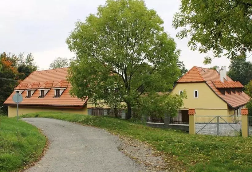 Majatalo žabonosy Mlýn