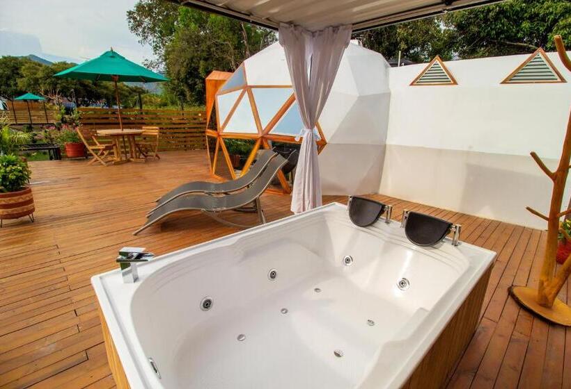 Glamping Girardot & Hotel Puerta Del Sol Girardot