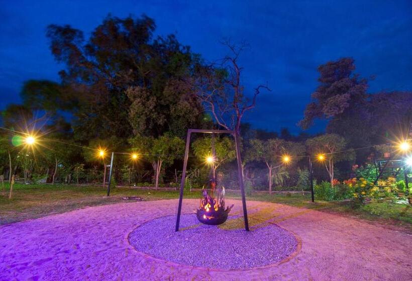 Glamping Girardot & Hotel Puerta Del Sol Girardot
