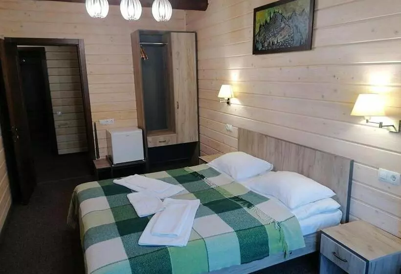 Hotelli шале на бе́резі