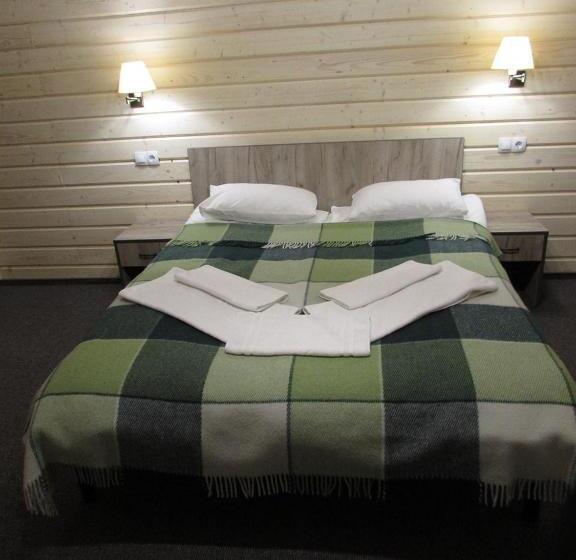 酒店 шале на бе́резі