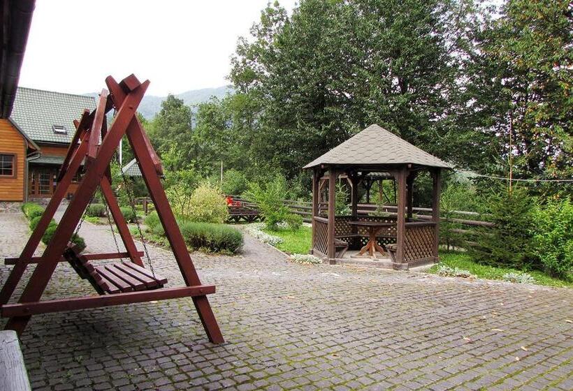 酒店 шале на бе́резі