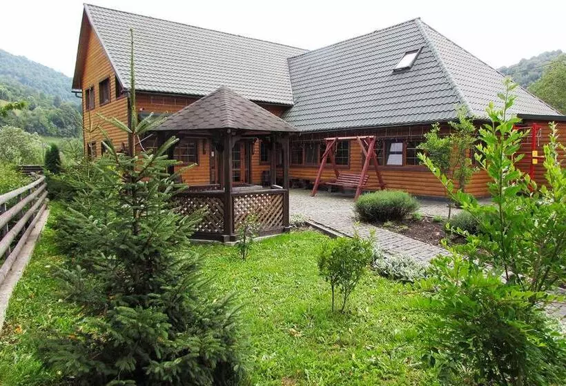 Hotelli шале на бе́резі