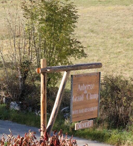 فندق Auberge Du Grand Champ