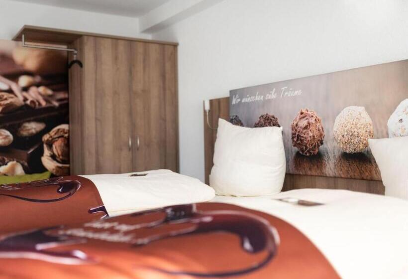 فندق Conditorei Cafe Baier