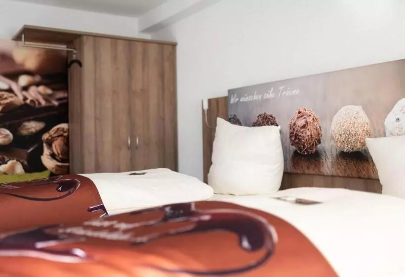 Hotelli Conditorei Cafe Baier