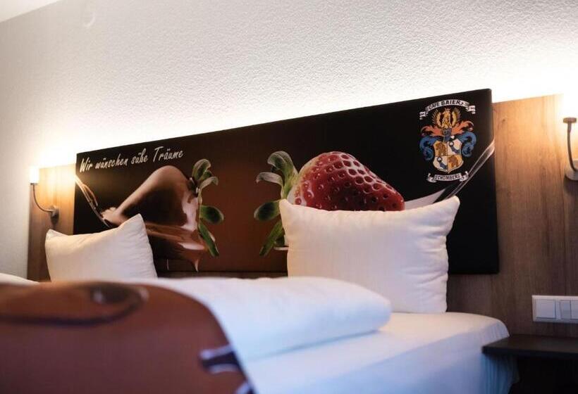 فندق Conditorei Cafe Baier