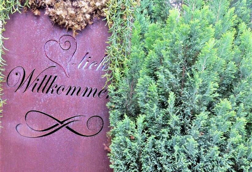 فندق Conditorei Cafe Baier