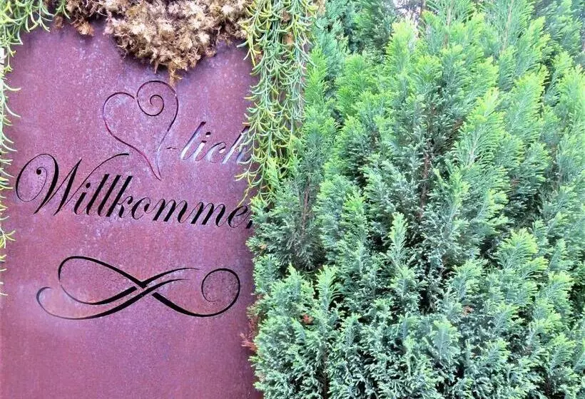 Hotelli Conditorei Cafe Baier