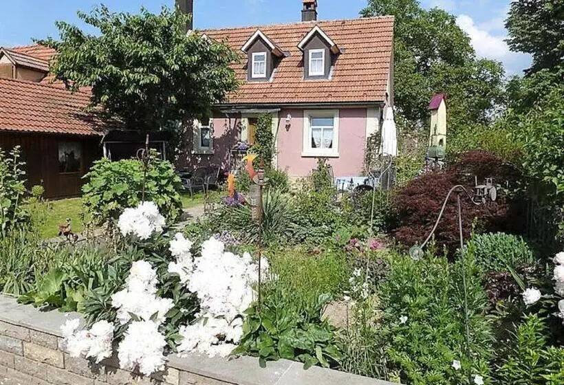 ホテル Ferienbauernhof Storchenhäusle