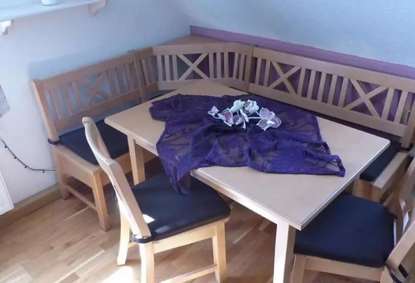 ホテル Ferienbauernhof Storchenhäusle