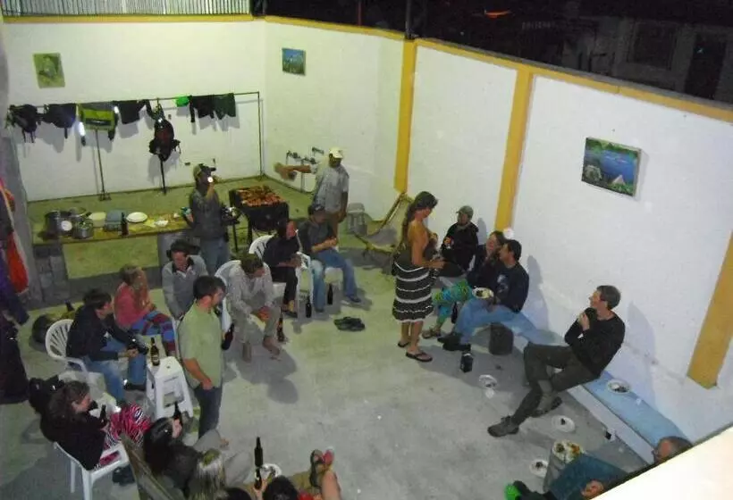 Hotelli Hostal La Casa De Rodrigo