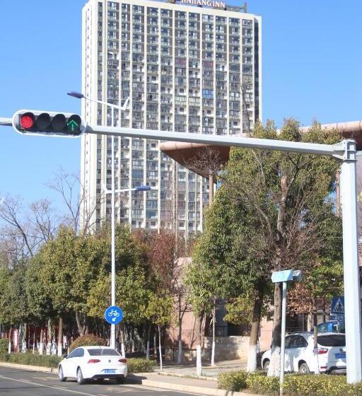 Hotel Jinjiang Inn Select Kunming South Railway Station University Town