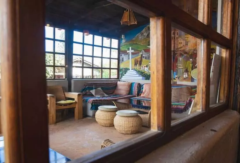 Hotelli Llullu Llama Mountain Lodge