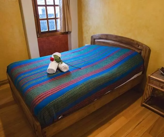 Hotelli Llullu Llama Mountain Lodge