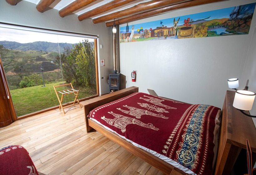 فندق Llullu Llama Mountain Lodge