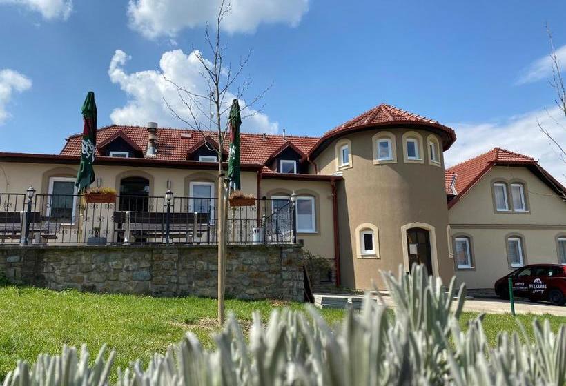 فندق & Restaurace Pizzerie Jasany