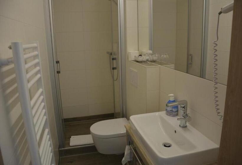 酒店 Restaurant Zur Post