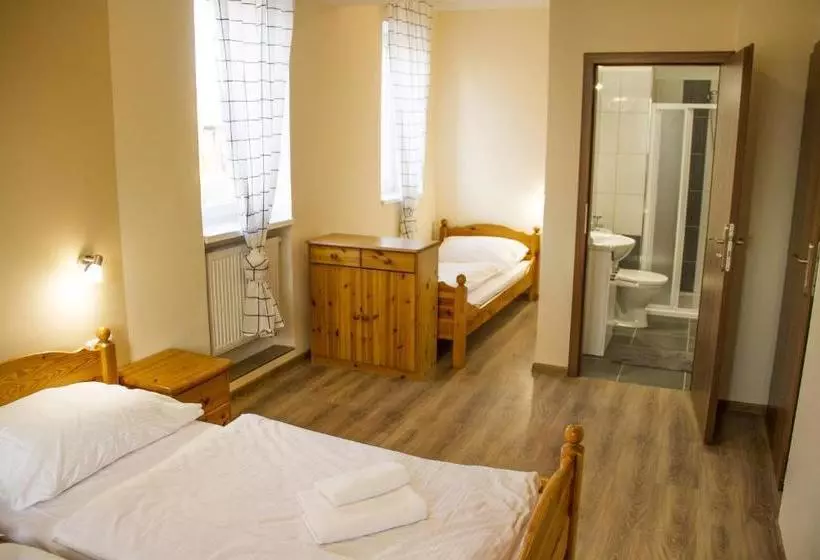 ホテル & Restaurace Pizzerie Jasany