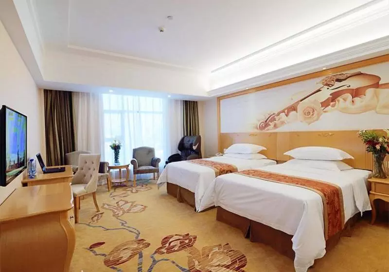 Vienna Hotel Hunan Yongzhou Lengshuitan District Government Square