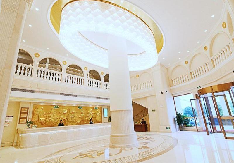 Vienna Hotel Hunan Yongzhou Lengshuitan District Government Square