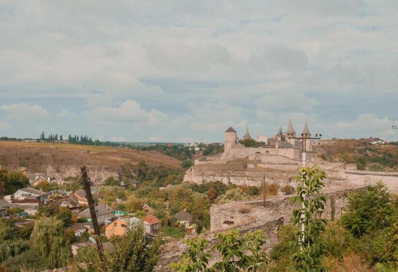 Pensão будинок з видом на стару фортецю