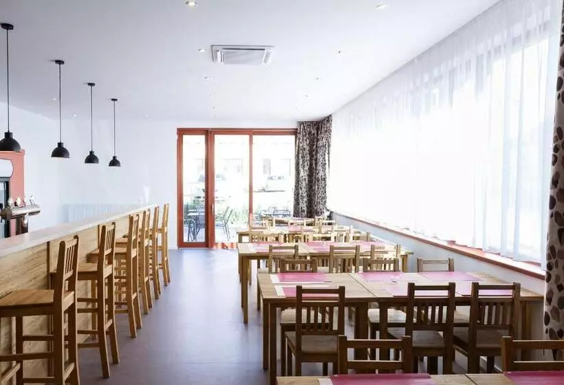 Sport Relax Hotel Na Kopečku