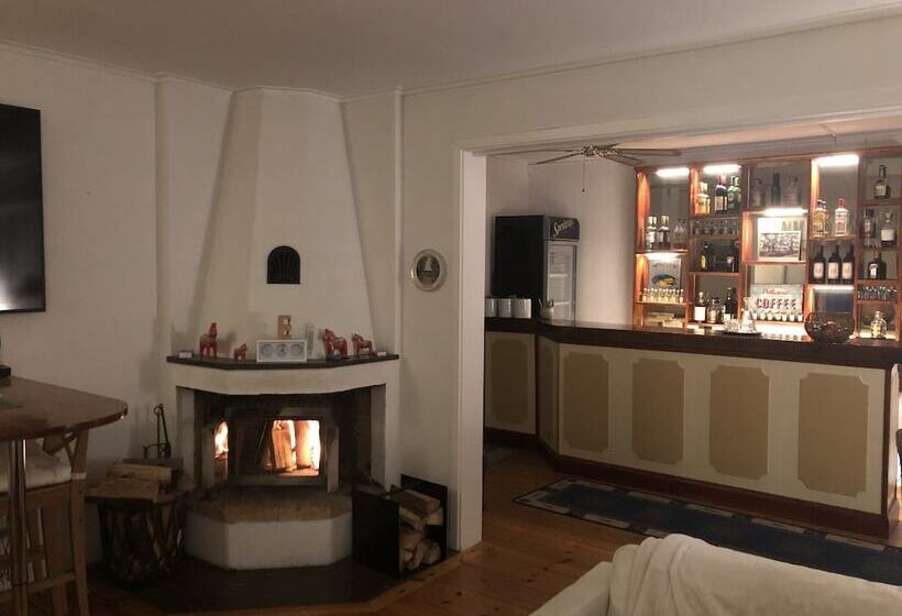 فندق صغير Husby Wärdshus