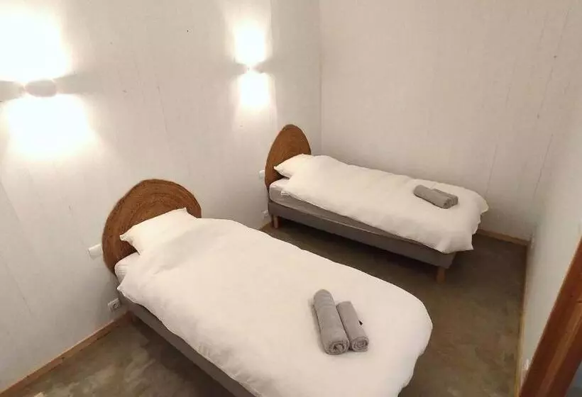 Aamiaismajoitus (B&B) Abbaye Saint Gilbert