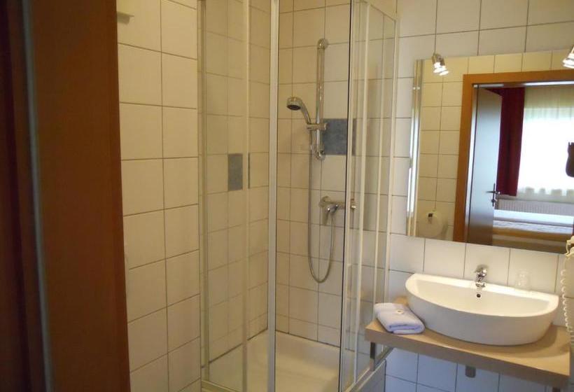 ベッドアンドブレックファースト Gästehaus Ehweiner